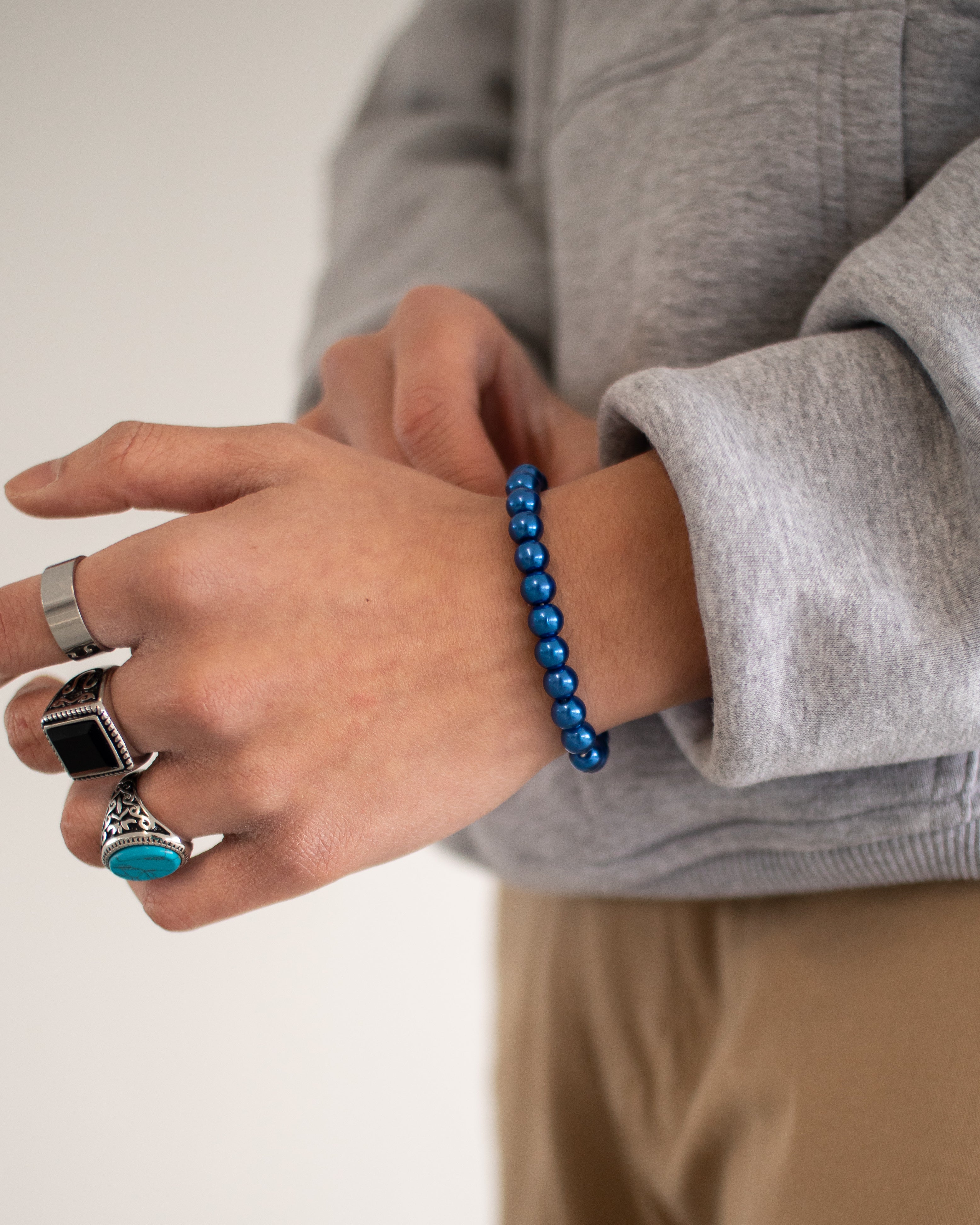 Beaded bracelet caviar blue